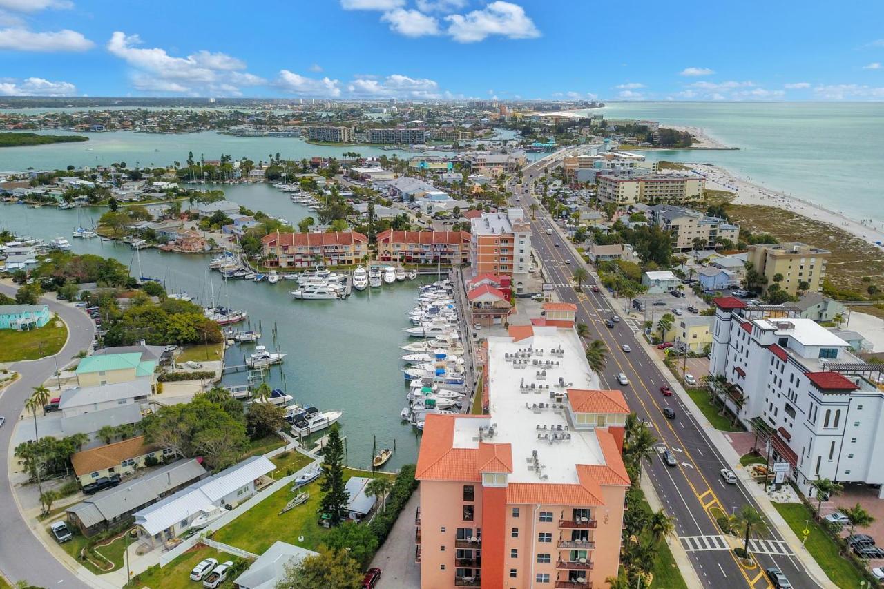 Апартаменти Bay Front Oasis Сент-Піт-Біч Екстер'єр фото